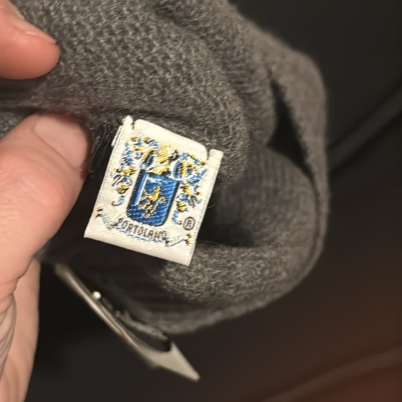 Portolano grey beanie hat NWT - Picture 3 of 4